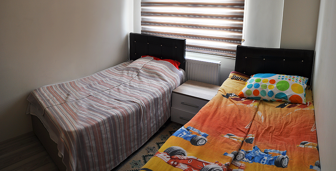 Twin bedroom
